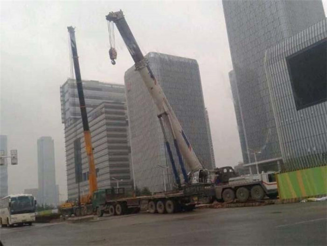 宁乡市25吨吊车能吊多重设备？